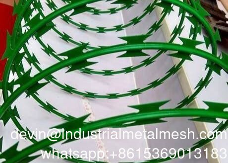 চেইন লিঙ্ক 960mm Concertina রেজার তারের বেড়া Bto-22