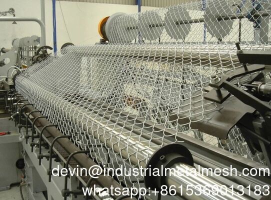 বাস্কেটবল কোর্ট চেইন লিঙ্ক বেড়া 36 ইঞ্চি Galvanized চেইন লিঙ্ক বেড়া রোল