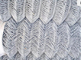 গরম ডুবানো গ্যালভানাইজড চেইন লিঙ্ক বেড়া ফ্যাব্রিক 1mx30m/রোল