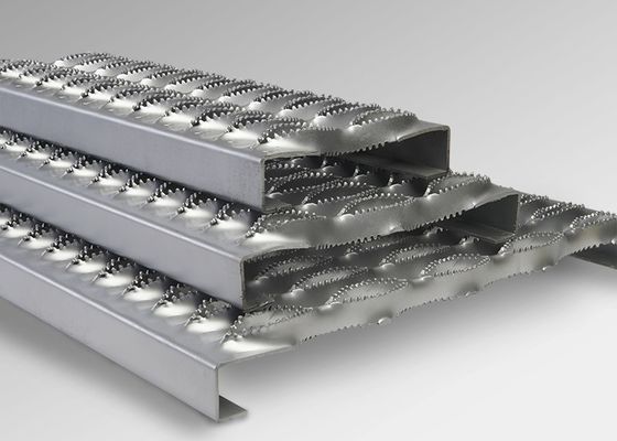 Max 6000mm Regular Grip Strut  Walkway For Stair Treads Ramps And Decks