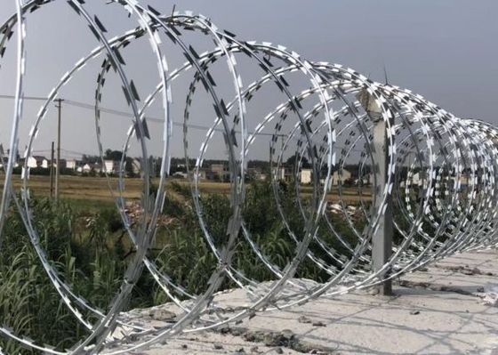 Bto22 রেজার কনসার্টিনা কয়েল 450 মিমি ব্যাস কাঁটাযুক্ত