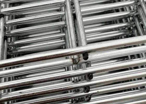 পিভিসি প্রলিপ্ত 3D বাঁকা বেড়া প্যানেল ত্রিভুজ বাঁকানো বেড়া >= 100 বর্গ মিটার