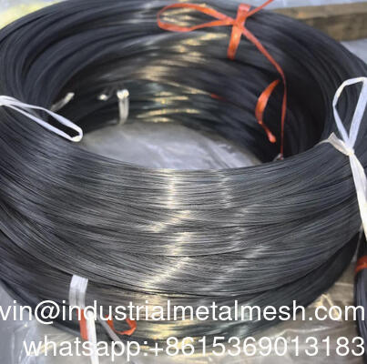 Q345 Q195 Q235 কালো তারের 1.5mm 1mm 0.8mm 1.2mm কার্বন ইস্পাত তারের নখ তৈরির জন্য ইস্পাত তারের ব্রাশ স্টক মধ্যে