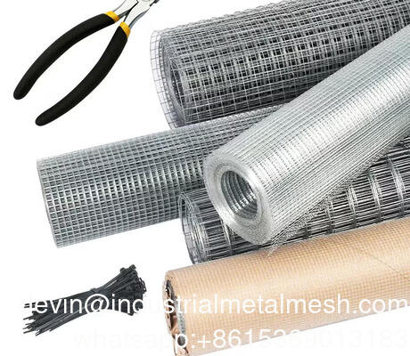 গ্যালভানাইজড স্টীল ঢালাই 3X3 বর্গক্ষেত্র গর্ত 2.0mm তারের ঢালাই তারের জাল বেড়া রোল