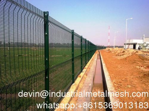 নির্মাণ-সজ্জা 358 ওয়্যার জাল বেড়া অ্যান্টি ক্লাইম্ব ওয়েল্ডড ওয়্যার জাল বেড়া