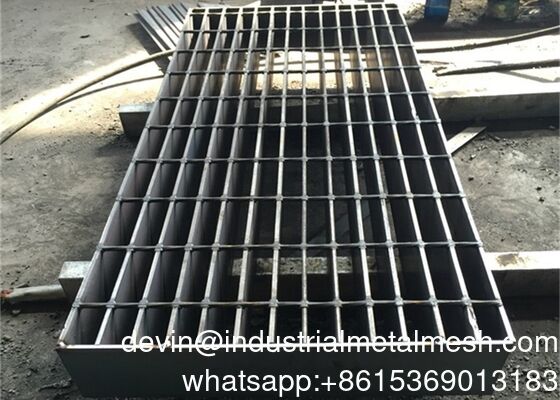 OEM উচ্চ মানের জনপ্রিয় অর্থনৈতিক ওয়েল্ডেড স্টিল গ্রিটিং ফুট ট্রাফিক, ড্রেন কভার এবং হালকা দায়িত্ব মেঝে জন্য