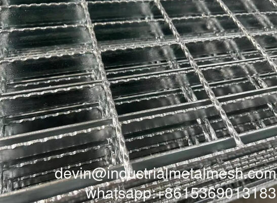 Q235/Q345 উপাদান স্কয়ার ডিজাইন লট ট্রেঞ্চের জন্য গ্যালভানাইজড স্টিল ড্রেন গ্রিট