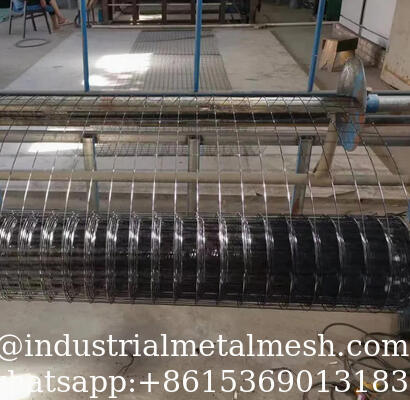 কাস্টমাইজড রঙ স্কয়ার গ্যালভানাইজড স্টেইনলেস স্টীল তারের জাল প্যানেল ফার্ম নির্মাণের জন্য ঝালাই তারের জাল বেড়া তারের জাল
