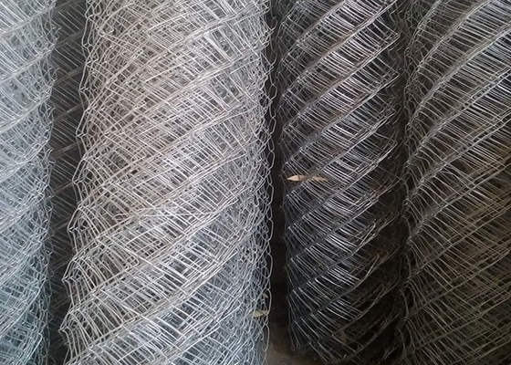 Galvanized চেইন লিঙ্ক বেড়া ফ্যাব্রিক Pvc প্রলিপ্ত ফ্রেম