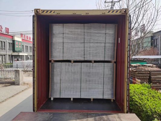 স্টেইনলেস স্টিল 304 316 316L ধাতু ঢালাই তারের মেশ শীট 0.5 মি থেকে 2.2 মি প্রস্থ