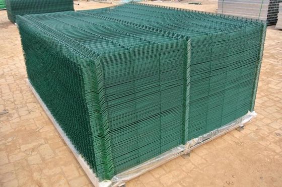 50x200mm বাগান 4mm বাঁকা লোহার বেড়া স্কোয়ার পোস্ট