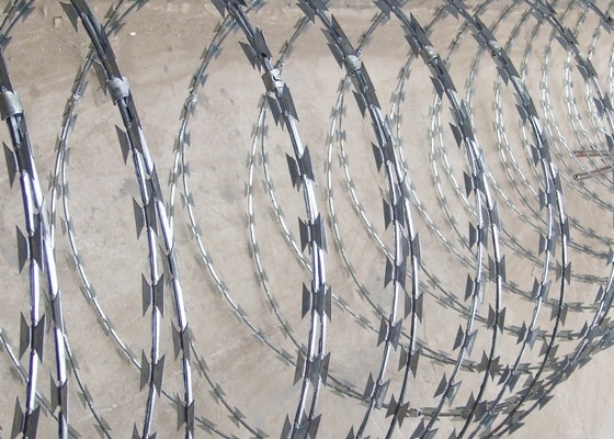 2.5mm Cbt-60 কাঁটাযুক্ত কনসার্টিনা ওয়্যার স্টেইনলেস স্টিল