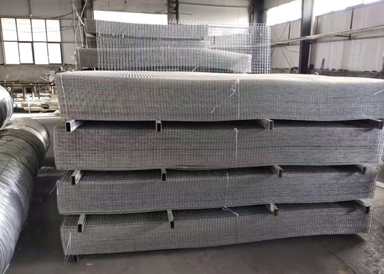 গ্যালভানাইজড স্কয়ার 4x4 2x4 8 গেজ ওয়েল্ডেড জাল ফ্ল্যাট প্যানেল